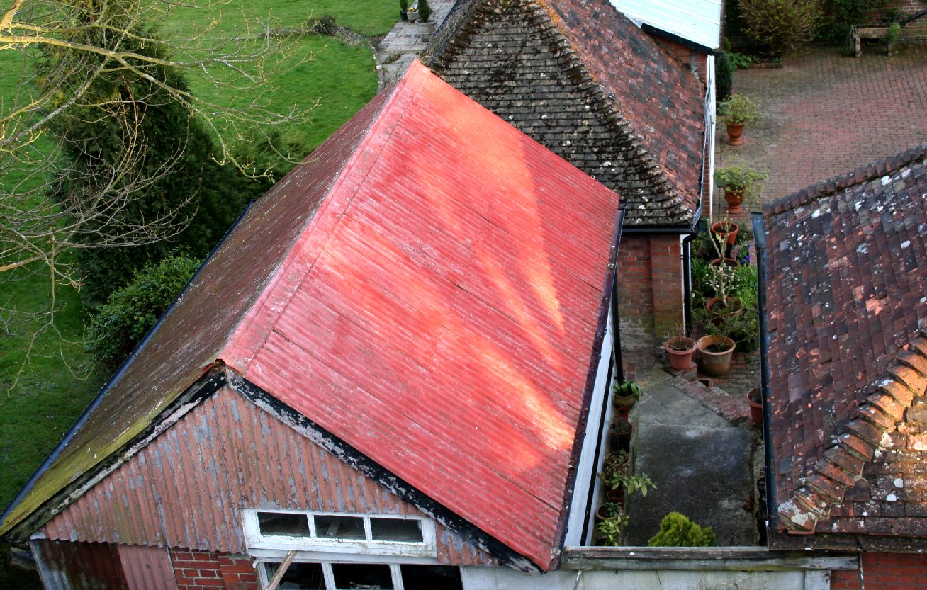 The old potting shed taken down by Advance Space on the inistructions of Jil Finn and/or Nigel Flood